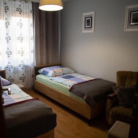Apartament Rynek 10 Ostrowiec Świętokrzyski Buitenkant foto